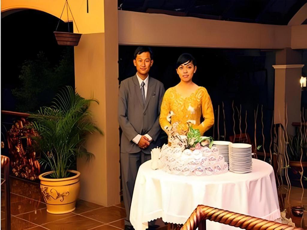 Patria Palace Hotel Blitar Ngoại thất bức ảnh
