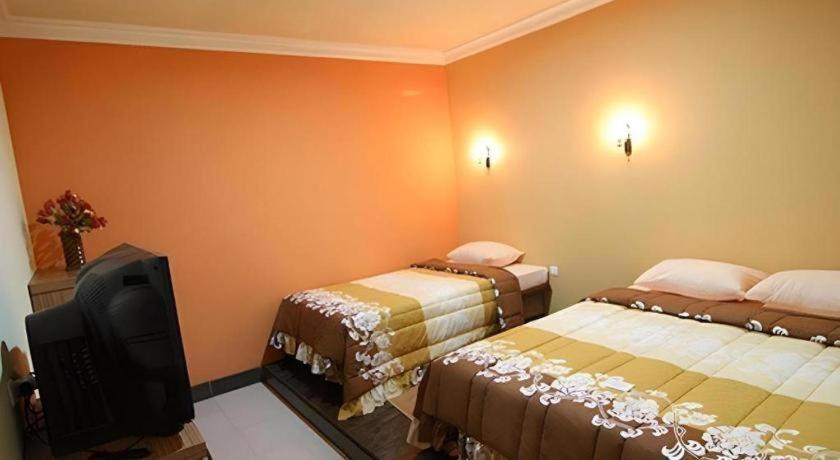 Patria Palace Hotel Blitar Ngoại thất bức ảnh